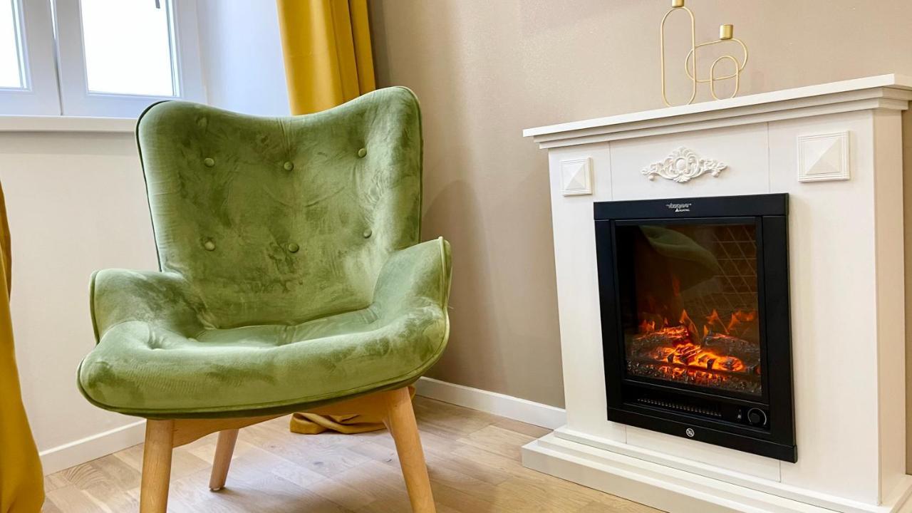 Hedone Luxury 3 Apartments With Free Parking Pula Exteriör bild