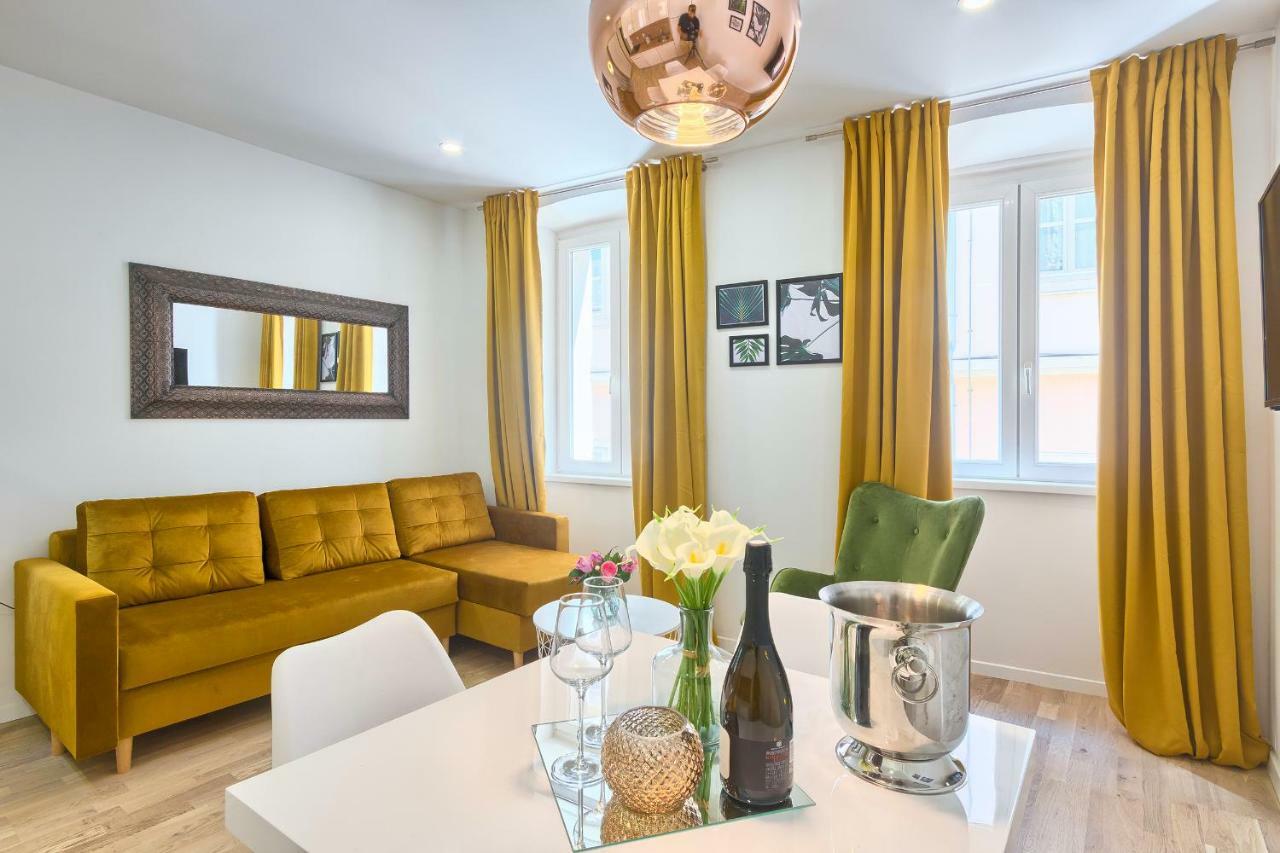 Hedone Luxury 3 Apartments With Free Parking Pula Exteriör bild